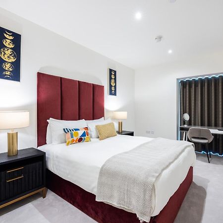 Austin David Apartments Royal Wharf Londra Dış mekan fotoğraf