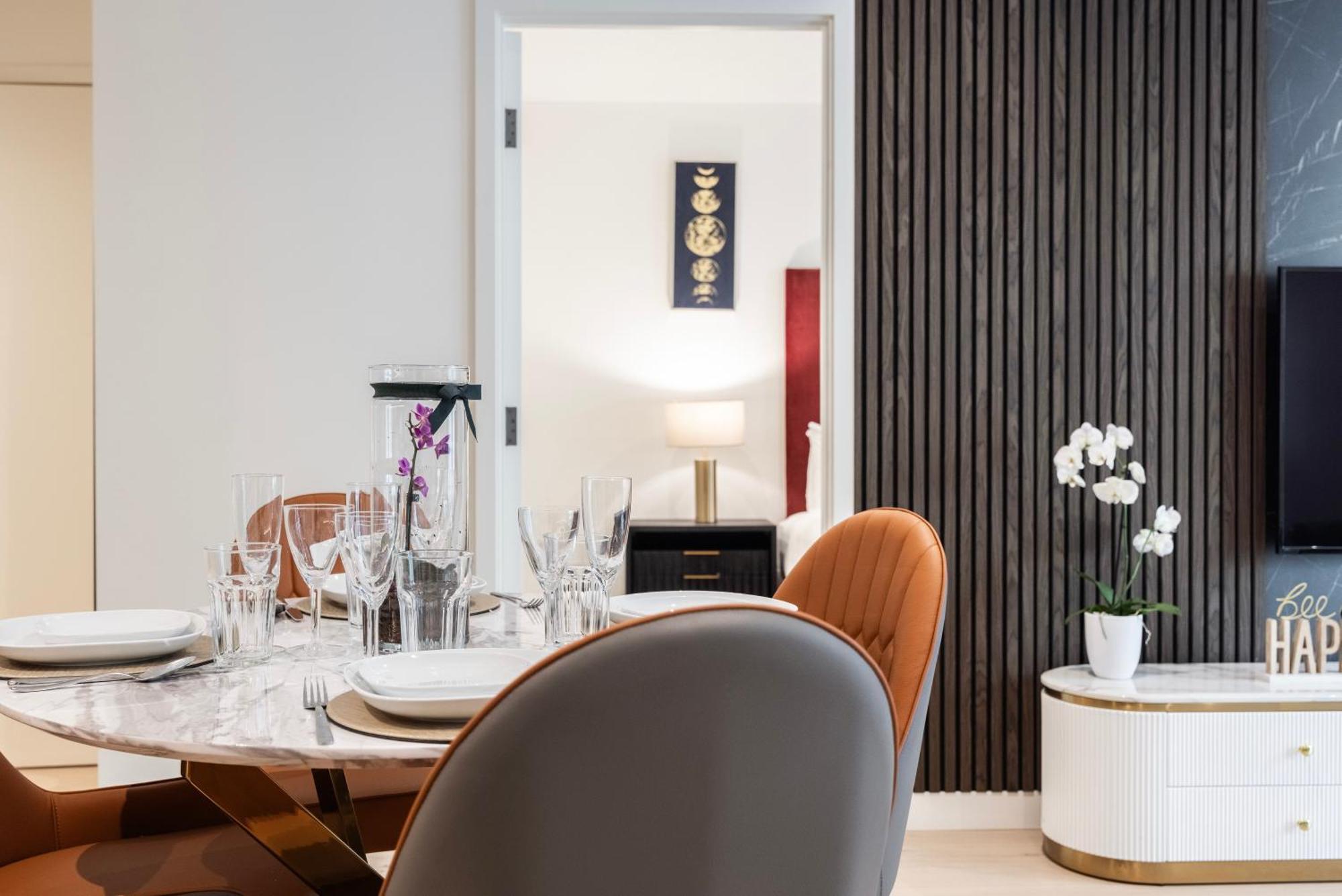 Austin David Apartments Royal Wharf Londra Dış mekan fotoğraf