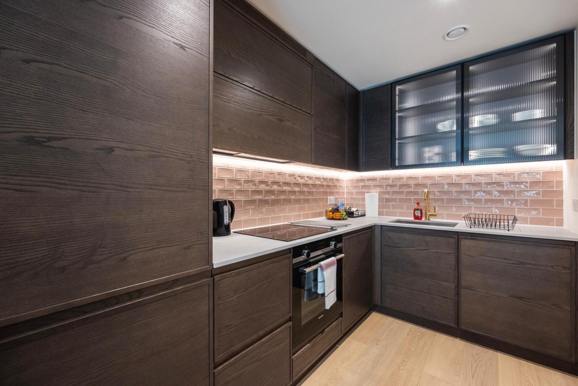 Austin David Apartments Royal Wharf Londra Dış mekan fotoğraf